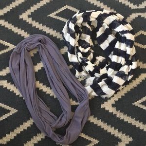2 scarfs - purple infinity & black/white linen